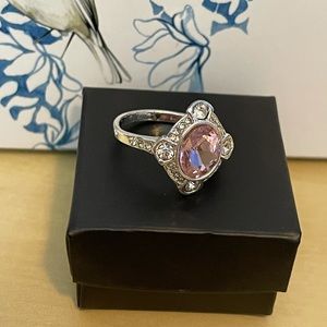 Avon Pink Deco Cocktail ring, size 8